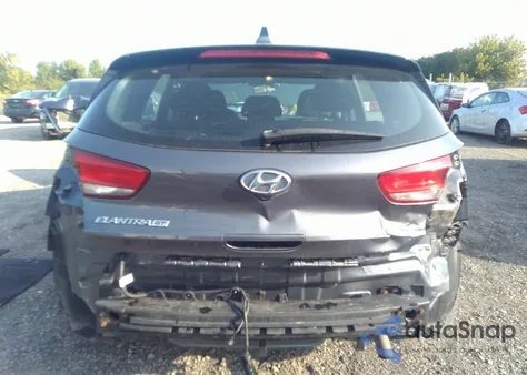 2018 Hyundai Elantra Gt z USA, uszkodzony, nr VIN KMHH35LE1JU075424
